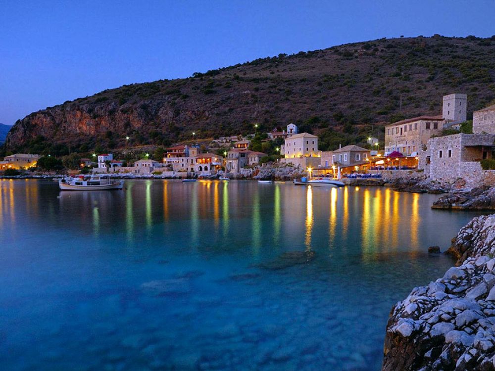 The village of Itilo and the area of ​​Mani