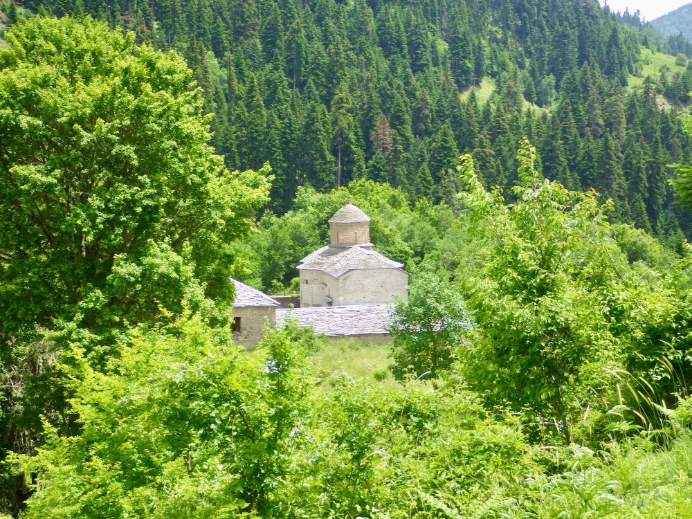 OFF-ROAD 4X4 ΣΤΑ ΕΠΙΒΛΗΤΙΚΑ ΒΟΥΝΑ ΜΕ ΤΙΣ ΕΝΤΥΠΩΣΙΑΚΕΣ ΚΟΡΥΦΕΣ ΣΤΑ ΔΥΤΙΚΑ ΤΗΣ ΚΕΝΤΡΙΚΗ ΠΙΝΔΟΥ