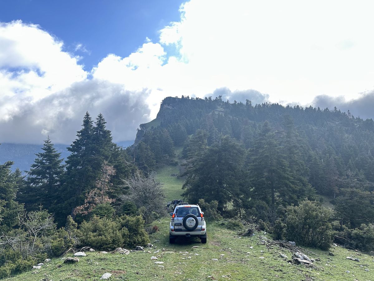 Στο Χελμό για 4x4 Ζήσετε την άγρια ομορφιά της ορεινής Αχαΐας